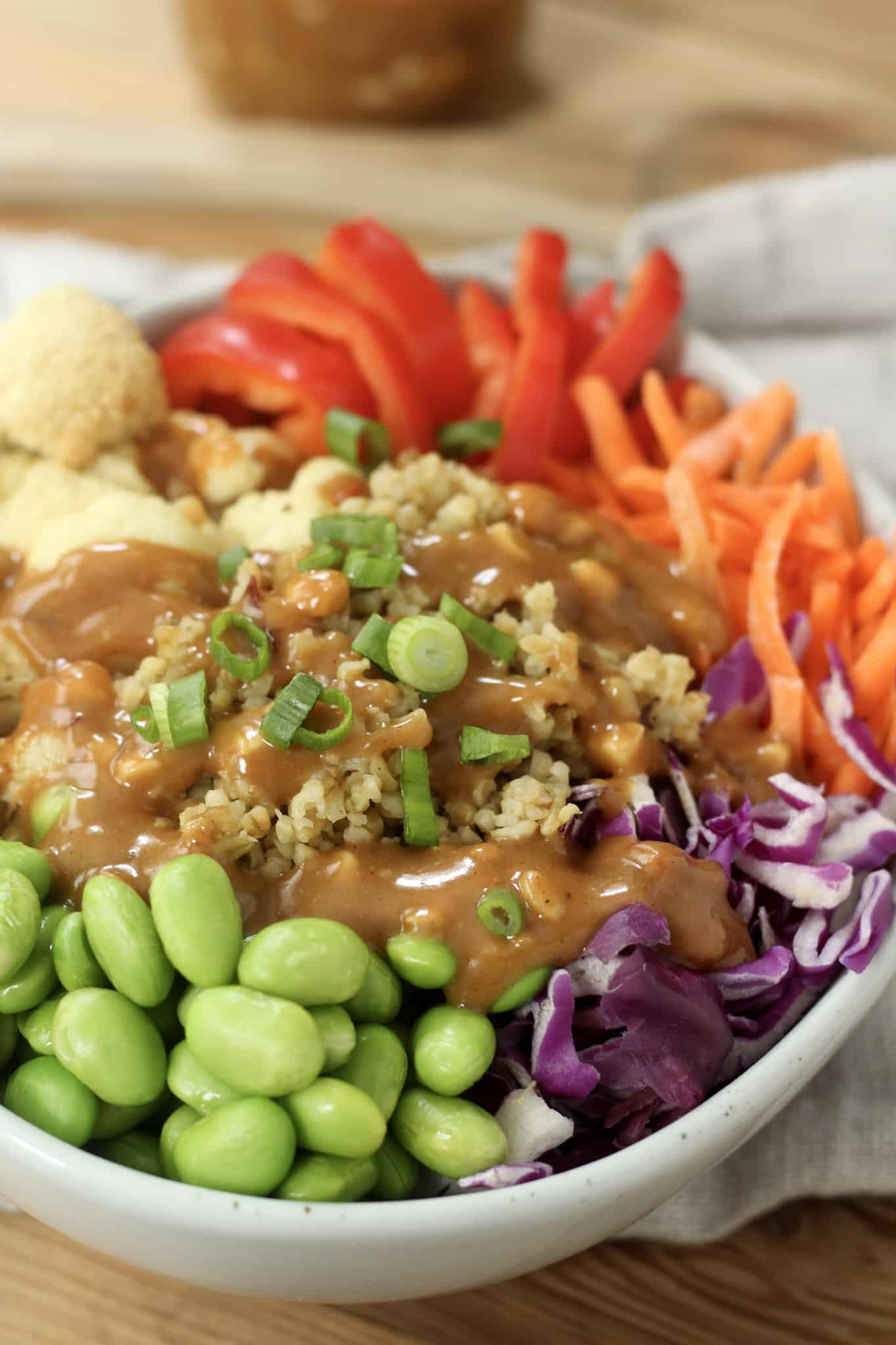 Thai Freekeh Salad with Spicy Peanut Sauce 