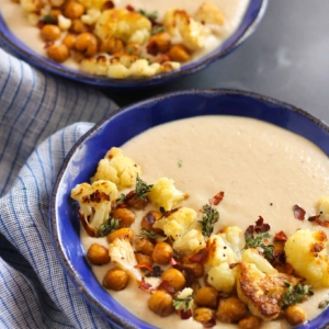 Creamy Roasted Cauliflower Soup with Crispy Chickpeas