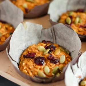 Spiced Pumpkin Baked Oatmeal Cups