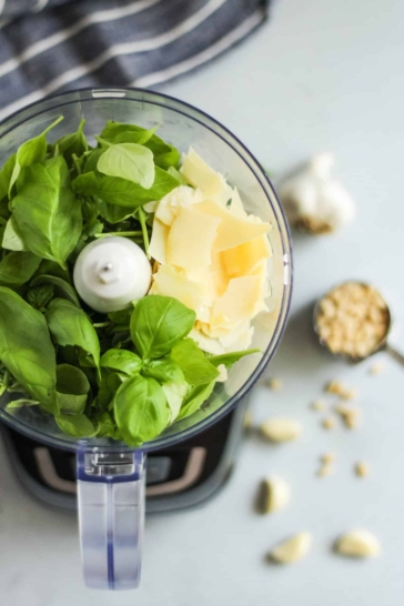 Easy 5-Ingredient Pesto Sauce from Street Smart Nutrition
