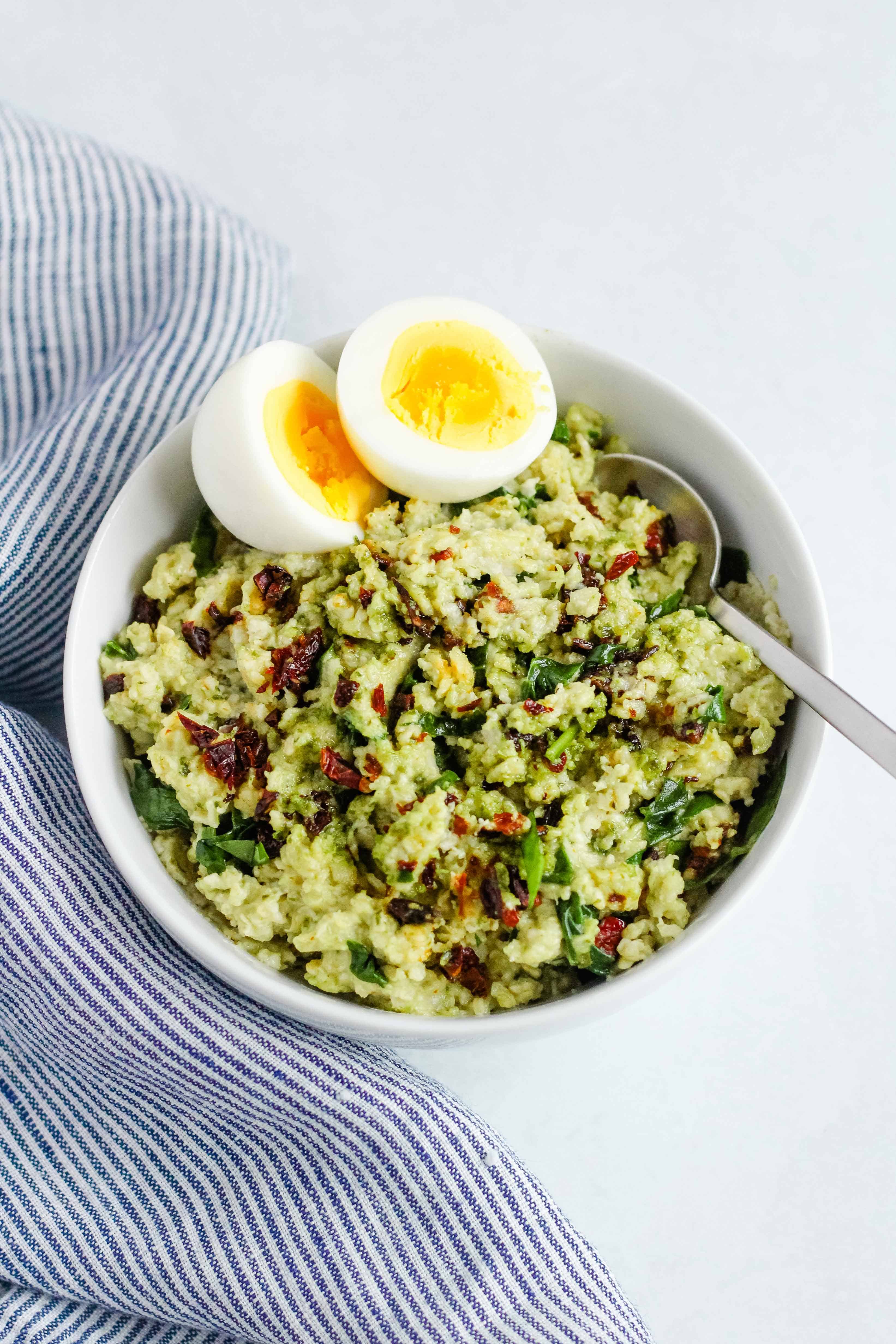 Savory Pesto Oatmeal Bowl | Wake up and start your morning with this savory oatmeal breakfast bowl made with Old Fashioned Oats. This savory pesto oatmeal bowl is ready in minutes