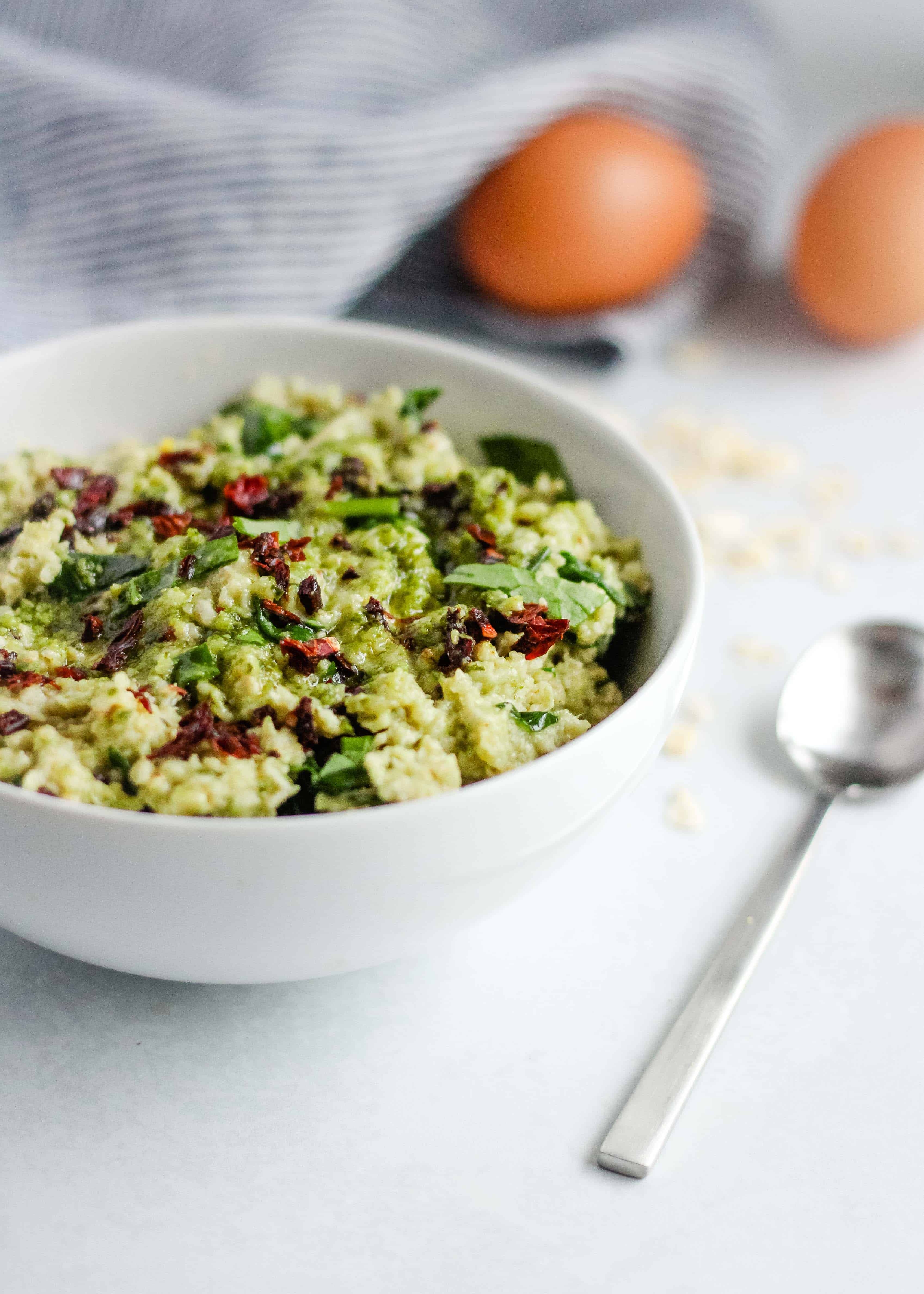 Savory Pesto Oatmeal Bowl | Wake up and start your morning with this savory oatmeal breakfast bowl made with Old Fashioned Oats. This savory pesto oatmeal bowl is ready in minutes