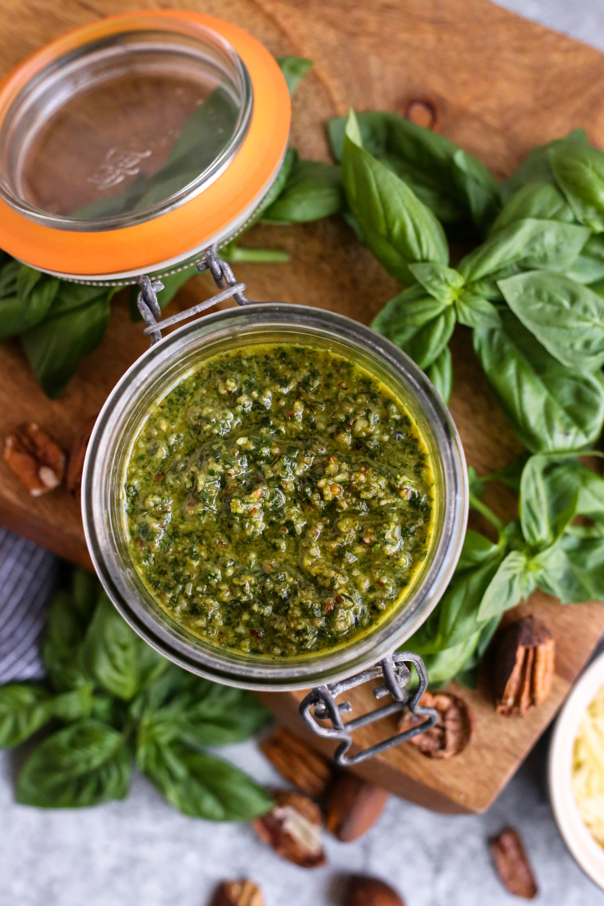 Homemade Basil Pecan Pesto without Pine Nuts